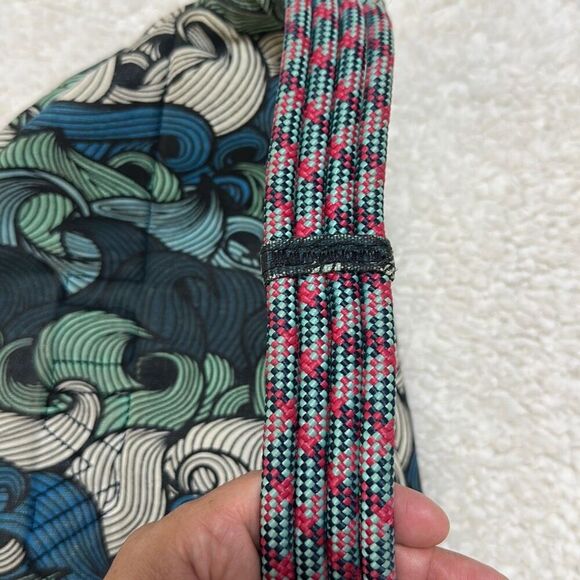 Rare Kavu Ocean Waves Pattern Slingbag - Picture 6 of 6